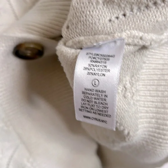 Cyrus Noel Pointelle Women's Beige Ecru Button-Up Cropped Cardigan Sz L - Picture 7 of 7